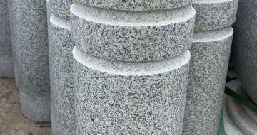 保定 芝麻白花岗岩挡车柱、隔离柱多少钱