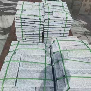 保定 芝麻白蘑菇石装车出货