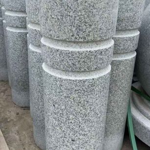 保定 芝麻白花岗岩挡车柱、隔离柱多少钱