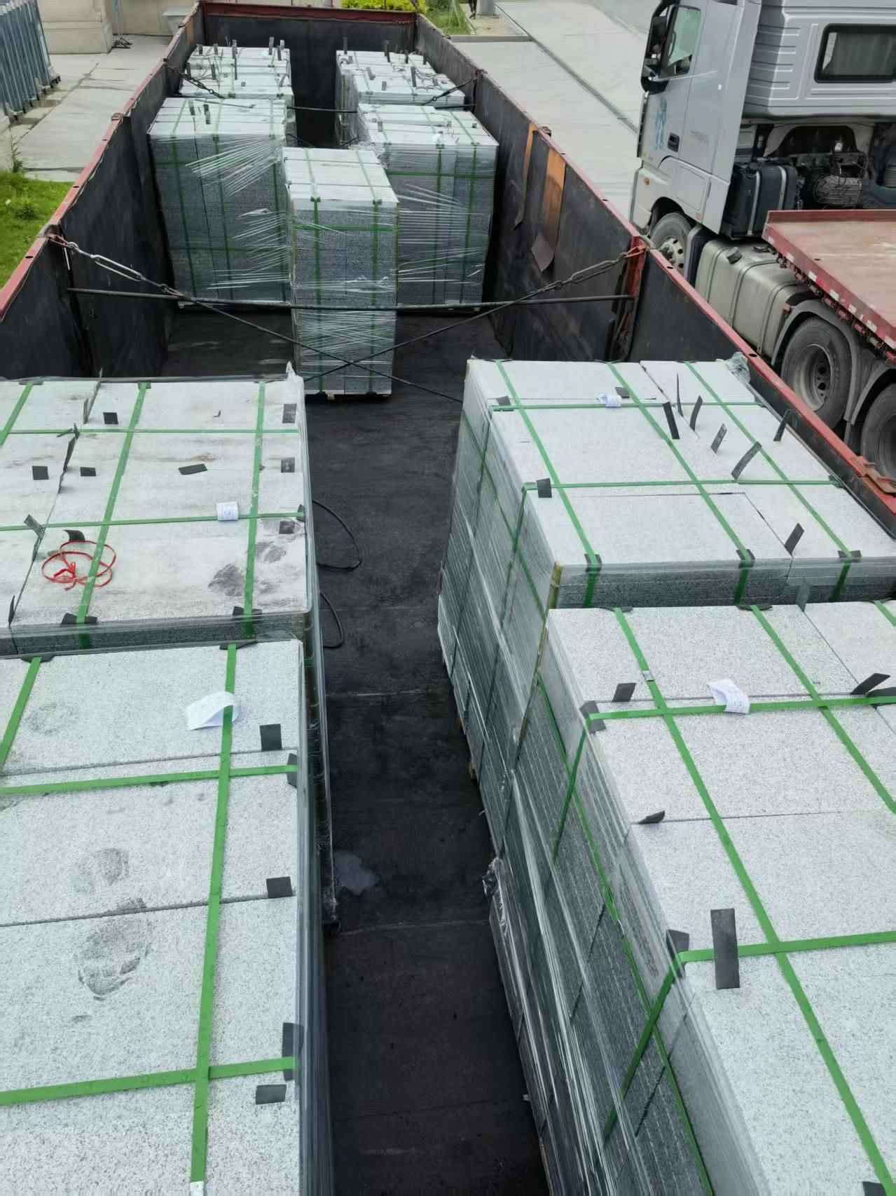 保定 芝麻白3公分火烧成品-发货