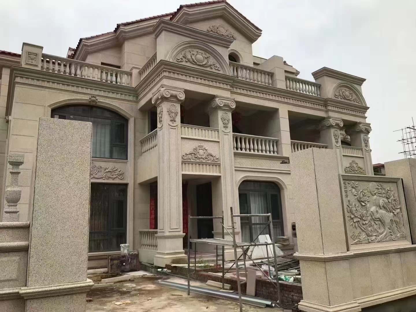 保定黄金麻别墅外墙安装效果